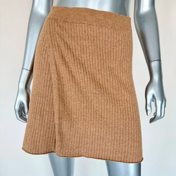 NWT!!! Free People women skirt size M Retail 50$ - Picture 2 of 7